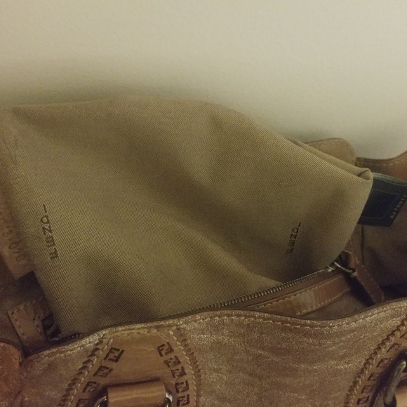 Fendi texture shimmer du jour pebbled embossed bag - Picture 7 of 8